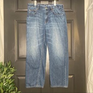 Tommy Bahama Classic Fit Straight Leg Medium Wash Blue Jeans Size 36/30